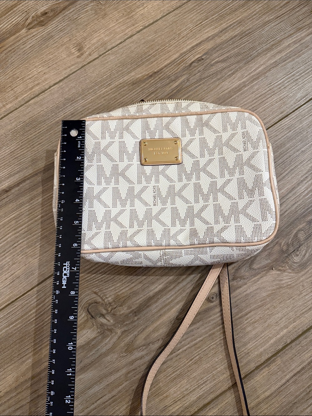 Michael Kors Cream Logo-Print Crossbody purse - Picture 6 of 6